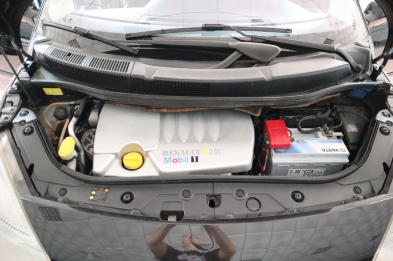 RENAULT GRAND SCENIC 2000 DCI Y CAJA DE CAMBIOS DE 6 VELOCID.