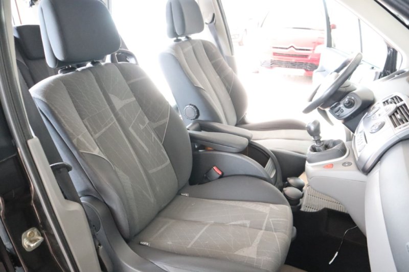 RENAULT GRAND SCENIC 2000 DCI Y CAJA DE CAMBIOS DE 6 VELOCID.