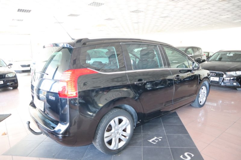 PEUGEOT 5008 2000 HDI DE 150 CV Y 6 VELOCIDADES