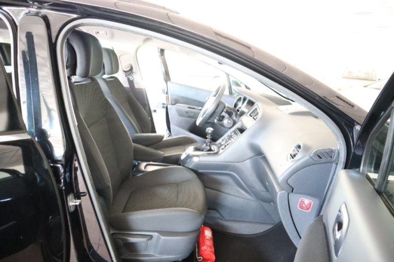 PEUGEOT 5008 2000 HDI DE 150 CV Y 6 VELOCIDADES