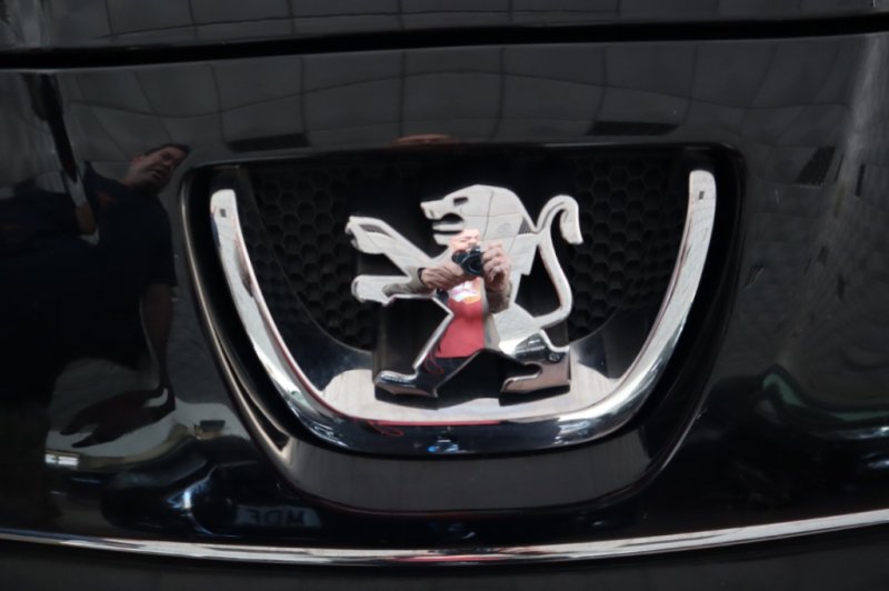 PEUGEOT 5008 2000 HDI DE 150 CV Y 6 VELOCIDADES