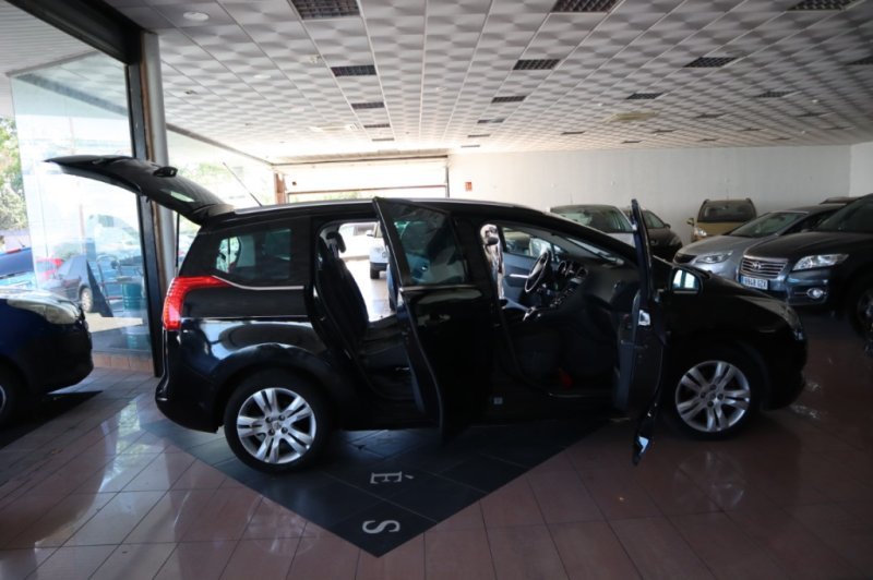 PEUGEOT 5008 2000 HDI DE 150 CV Y 6 VEL. Y 7 PLAZAS