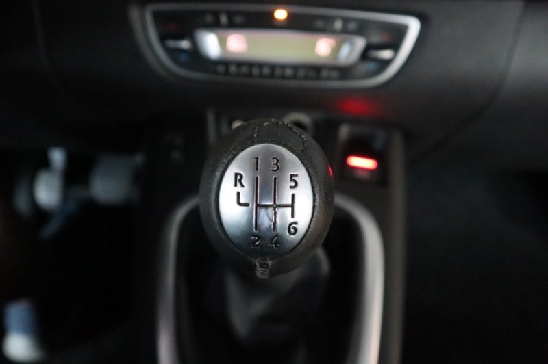 RENAULT SCENIC 1500 DCI DE 110 CV