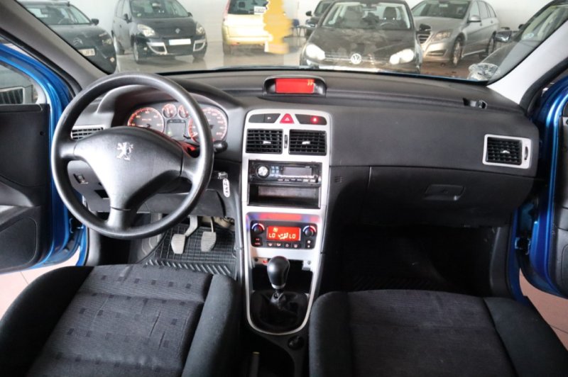 PEUGEOT 307 1600 HDI CON 110 CV