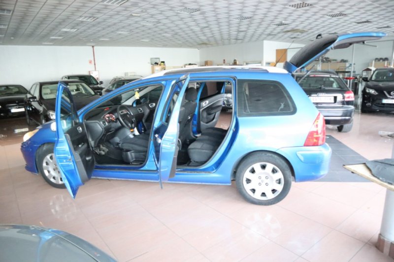 PEUGEOT 307 1600 HDI CON 110 CV