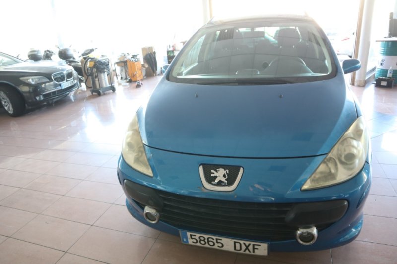 PEUGEOT 307 1600 HDI CON 110 CV