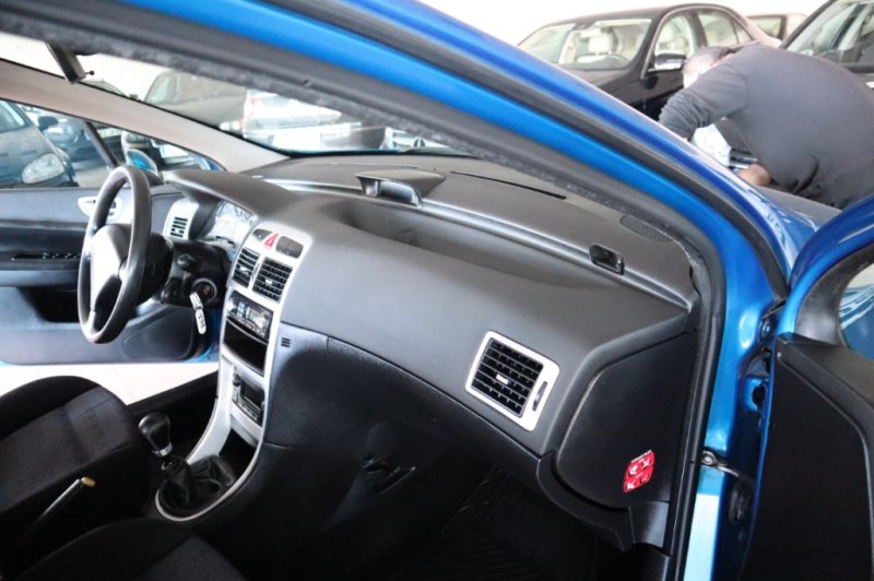 PEUGEOT 307 1600 HDI CON 110 CV