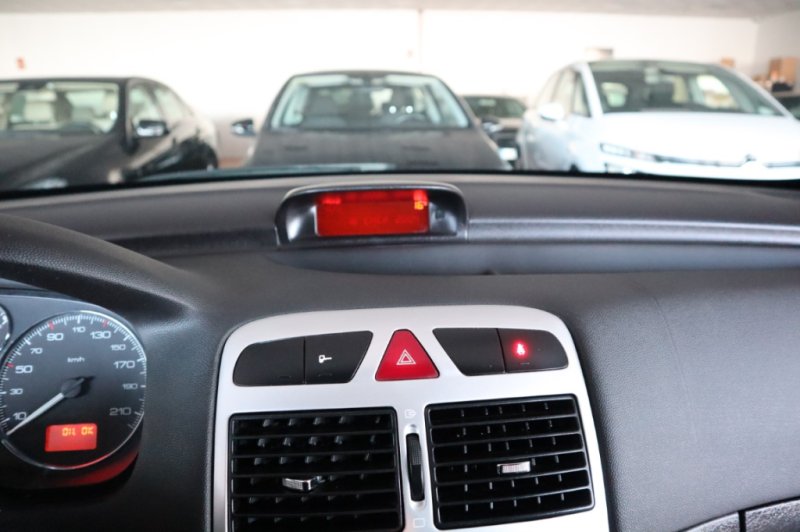 PEUGEOT 307 1600 HDI CON 110 CV