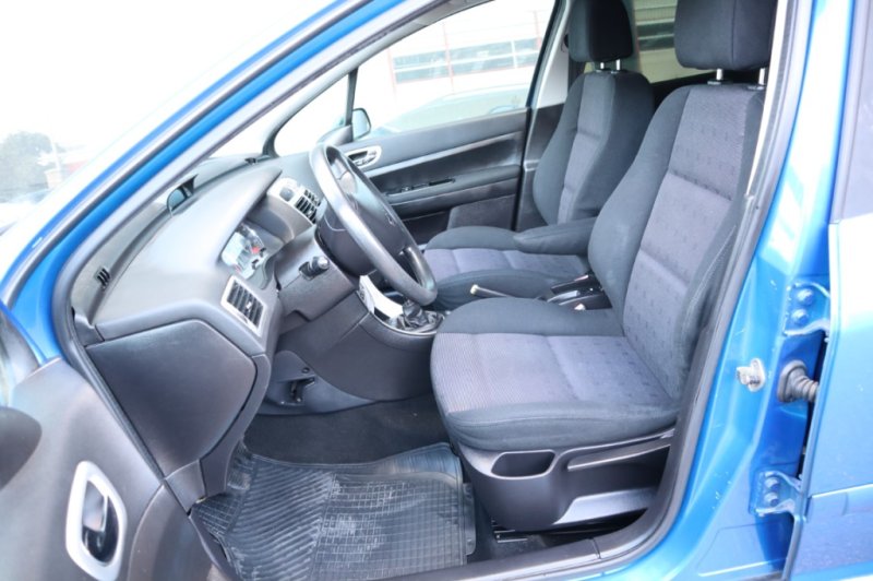 PEUGEOT 307 1600 HDI CON 110 CV