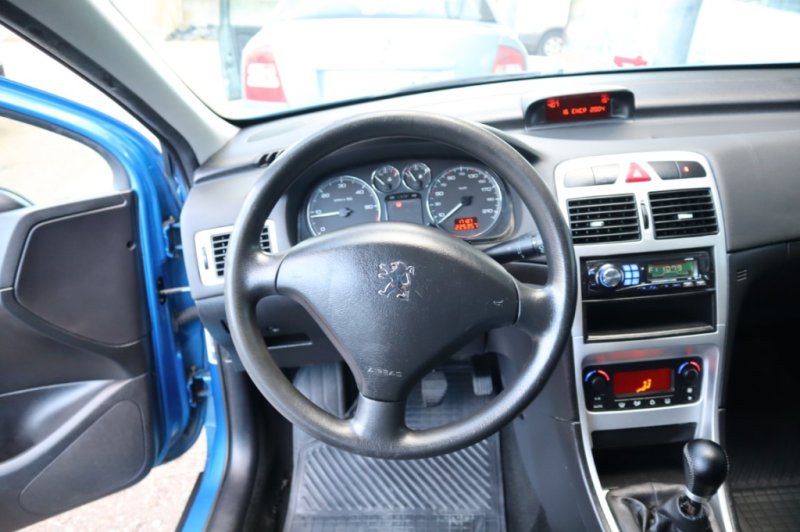 PEUGEOT 307 1600 HDI CON 110 CV