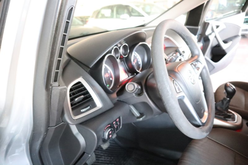 OPEL ASTRA 1700 TURBO DIESEL DE 110 CV CON 6 VEL