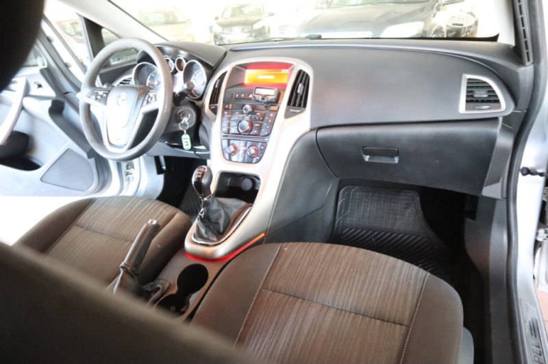 OPEL ASTRA 1700 TURBO DIESEL DE 110 CV CON 6 VEL