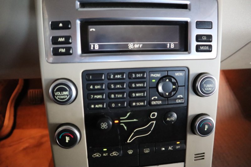 VOLVO V70 2000 TURBO DIESEL DE 136 CV Y 6 VEL.