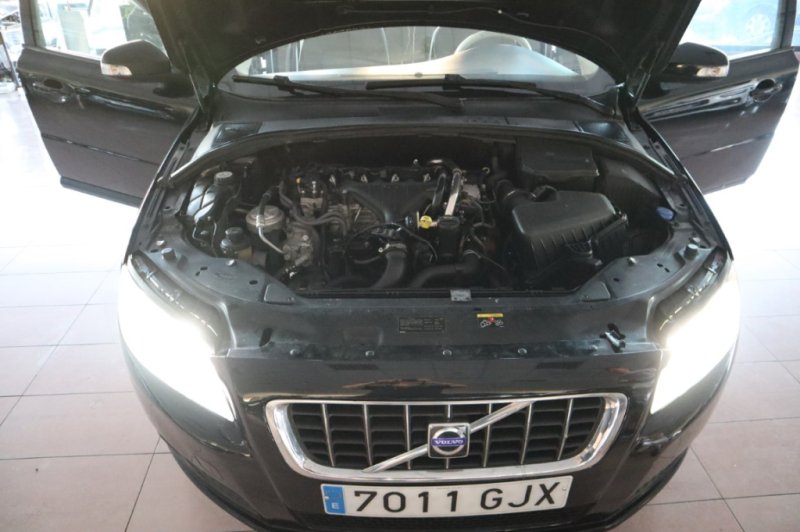 VOLVO V70 2000 TURBO DIESEL DE 136 CV Y 6 VEL.