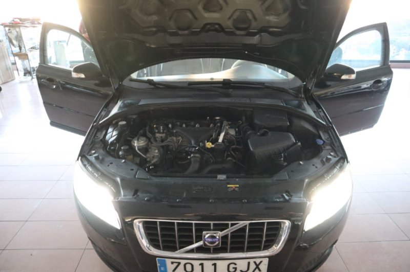 VOLVO V70 2000 TURBO DIESEL DE 136 CV Y 6 VEL.