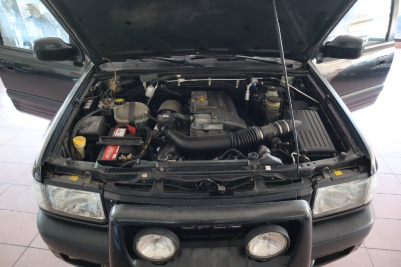OPEL FRONTERA 2200
