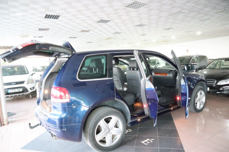 VOLKSWAGEN TOUAREG 3.0 TDI CON CAMBIO AUTOMATICO DE 224 CV