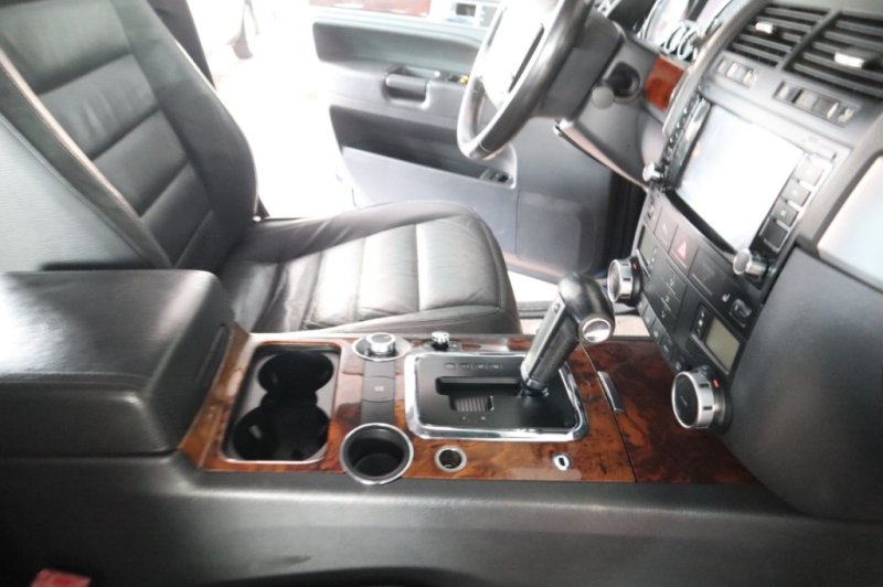 VOLKSWAGEN TOUAREG 3.0 TDI CON CAMBIO AUTOMATICO DE 224 CV