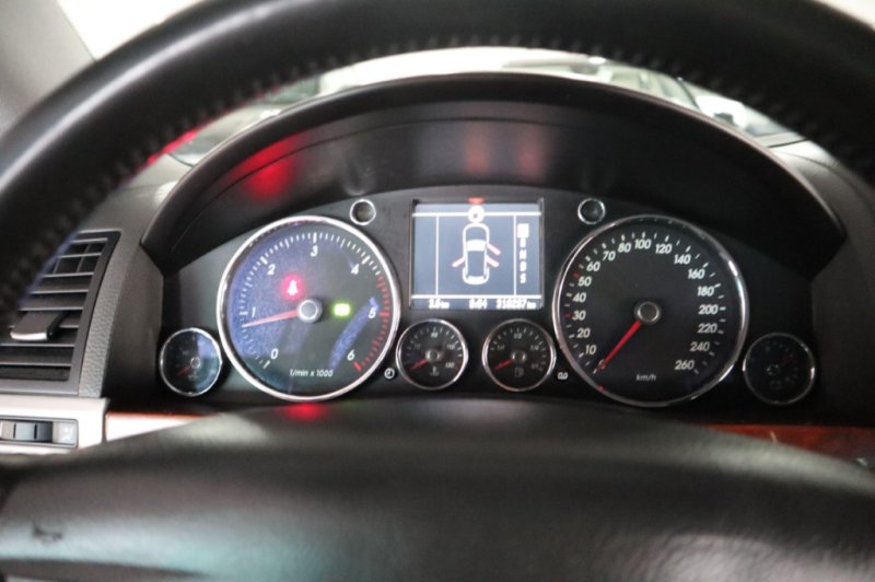 VOLKSWAGEN TOUAREG 3.0 TDI CON CAMBIO AUTOMATICO DE 224 CV