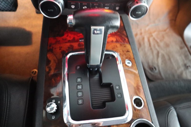 VOLKSWAGEN TOUAREG 3.0 TDI CON CAMBIO AUTOMATICO DE 224 CV