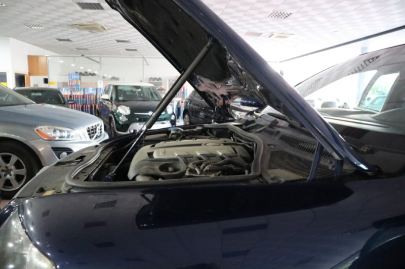 VOLKSWAGEN TOUAREG 3.0 TDI CON CAMBIO AUTOMATICO DE 224 CV