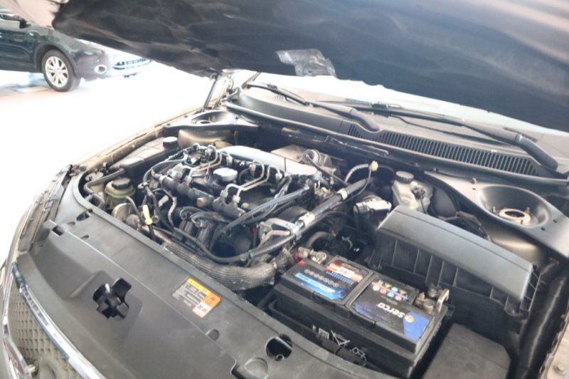 FORD MONDEO 2000 TURBO DIESEL DE 130 CV Y 6 VELOC.