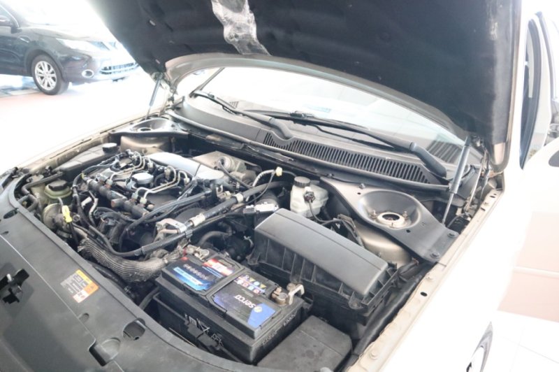 FORD MONDEO 2000 TURBO DIESEL DE 130 CV Y 6 VELOC.