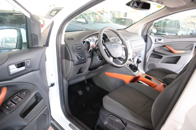 FORD KUGA TDCI TODO CAMINO DE 2000 CC T/DIESEL Y 140 CV