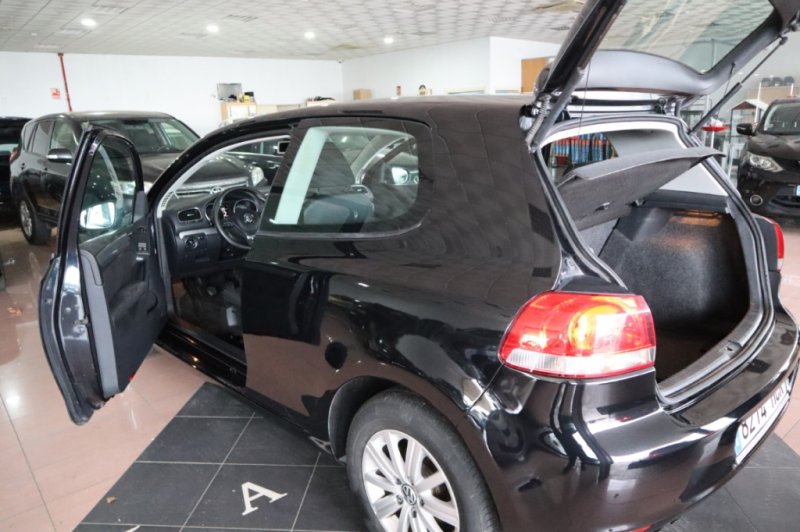 VOLKSWAGEN GOLF 2000 TDI DE 140 CV Y 6 VELOCIDADES