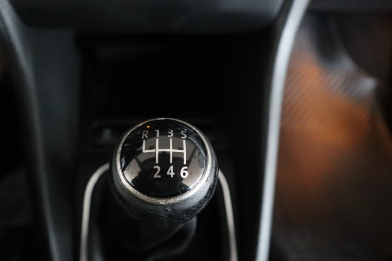 VOLKSWAGEN GOLF 2000 TDI DE 140 CV Y 6 VELOCIDADES