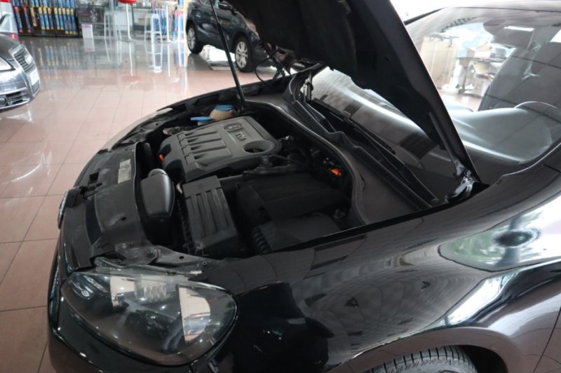 VOLKSWAGEN GOLF 2000 TDI DE 140 CV Y 6 VELOCIDADES