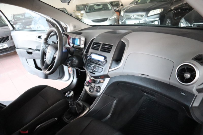 CHEVROLET AVEO 1300 TURBO DIESEL DE 95 CV Y 6 VELOCID.