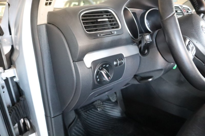 VOLKSWAGEN GOLF 1600 TDI DE 105 CV