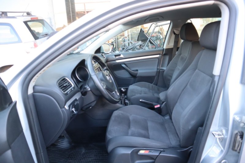 VOLKSWAGEN GOLF 1600 TDI DE 105 CV