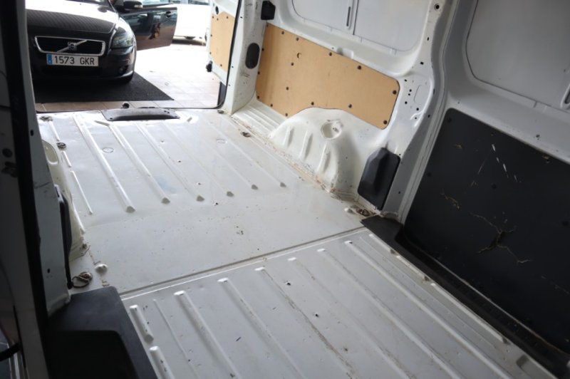 PEUGEOT EXPERT HDI DE 102 CV Y 6 VELOCIDADES