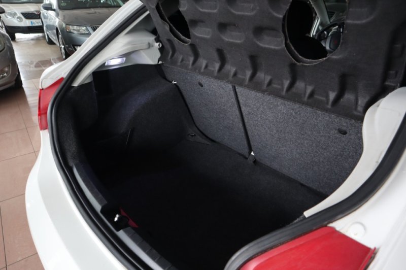 SEAT IBIZA 1600 TDI SPORT DE 105 CV