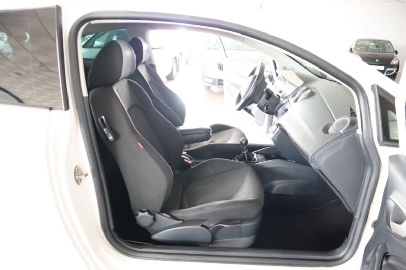 SEAT IBIZA 1600 TDI SPORT DE 105 CV