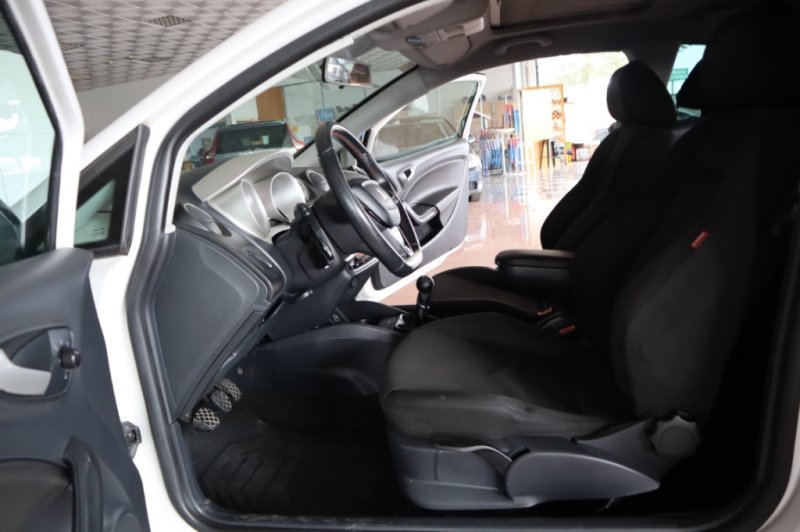 SEAT IBIZA 1600 TDI SPORT DE 105 CV