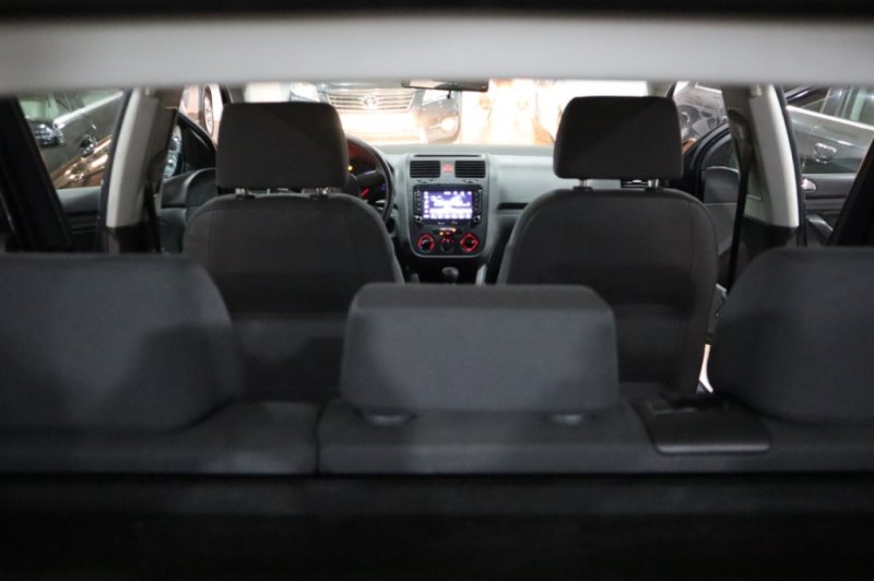 VOLKSWAGEN GOLF 1.900 TDI DE 105V CV CON 5 PUERTAS