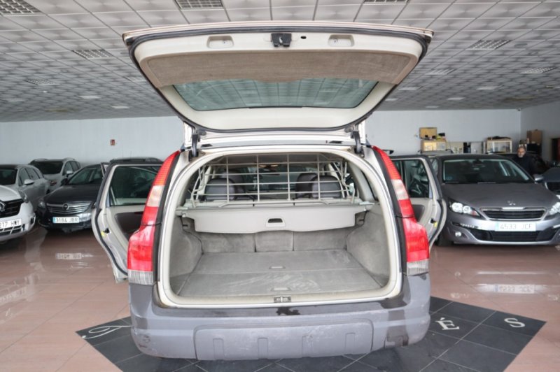 VOLVO V70 DE 2435 CC  200 CV