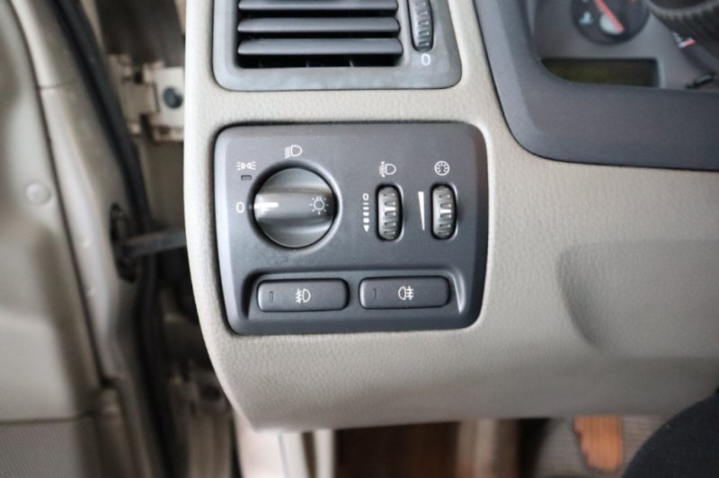 VOLVO V70 DE 2435 CC  200 CV