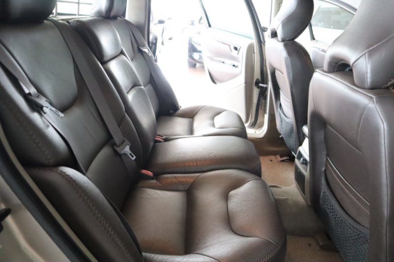 VOLVO V70 DE 2435 CC  200 CV