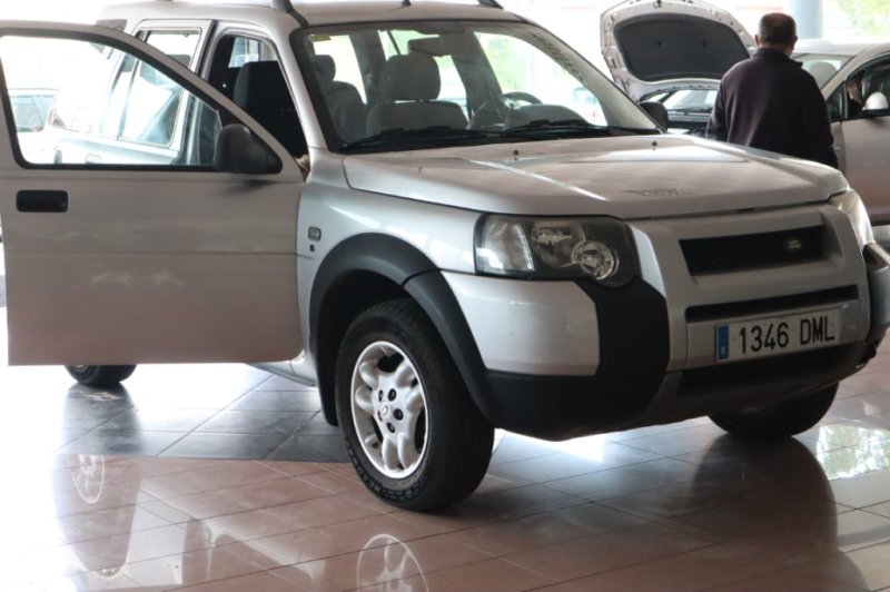 LAND ROVER FREELANDER 2000 TURBO DIESEL CON 5 PUERTAS