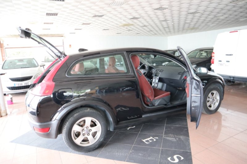 VOLVO C-30 1600 TURBO DIESEL CON 110 CV