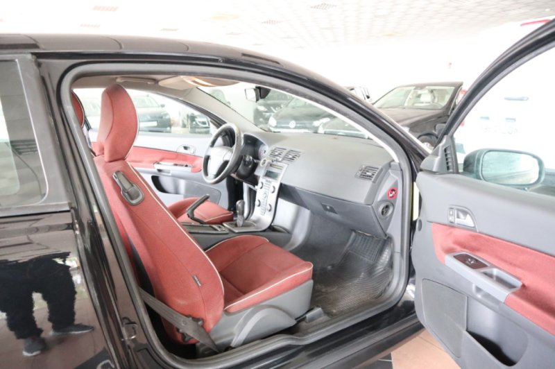 VOLVO C-30 1600 TURBO DIESEL CON 110 CV