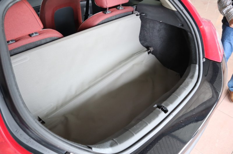 VOLVO C-30 1600 TURBO DIESEL CON 110 CV