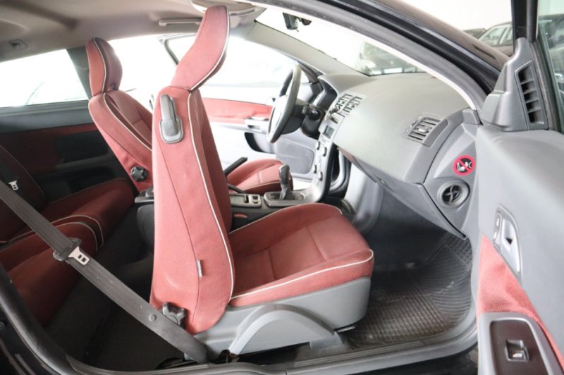 VOLVO C-30 1600 TURBO DIESEL CON 110 CV