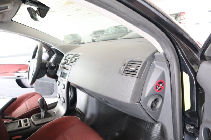 VOLVO C-30 1600 TURBO DIESEL CON 110 CV