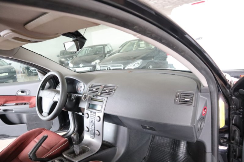 VOLVO C-30 1600 TURBO DIESEL CON 110 CV