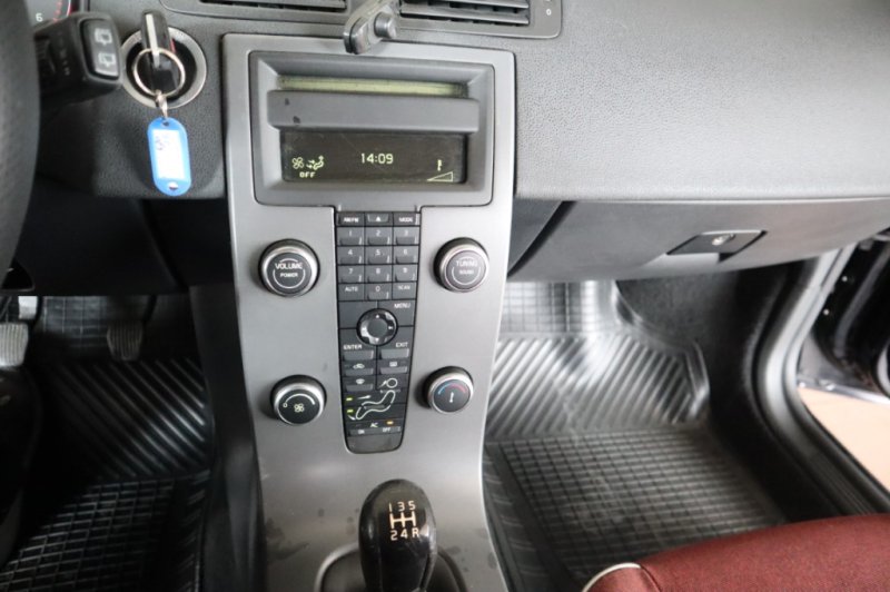 VOLVO C-30 1600 TURBO DIESEL CON 110 CV